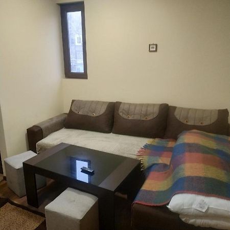 エレバンCentral Lighthouseアパートメント エクステリア 写真