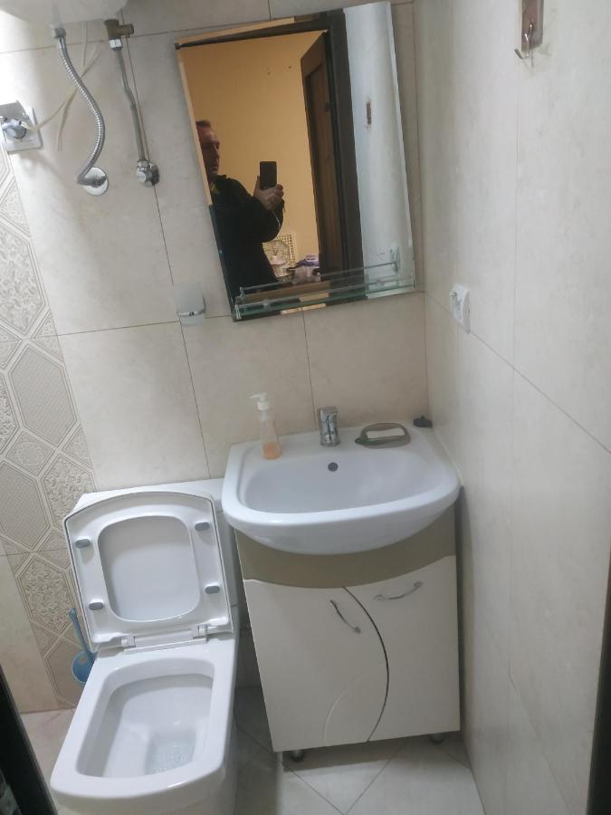 エレバンCentral Lighthouseアパートメント エクステリア 写真